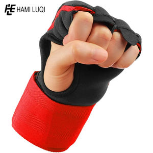 Nouvelle vente en gros chaude demi-doigt Muay Thai MMA gants en cuir synthétique de haute qualité - Product Image 3