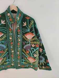 Chaqueta de Terciopelo Verde con Bordado Floral, Cuello Mandarín, Manga Larga, Estilo Bohemio, Ropa Exterior Informal para Mujer, Ropa de Otoño - Product Image 2