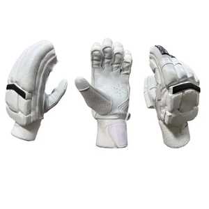 Derniers gants de frappe de cricket super haute performance sur mesure hautement personnalisés avec logo Gants de frappe de cricket robustes 2025 - Product Image 1