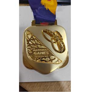 Médailles de finition marathon de taille personnalisée écologique de haute qualité pour les événements de course à pied Défis d'endurance Exportation compétitive - Product Image 1