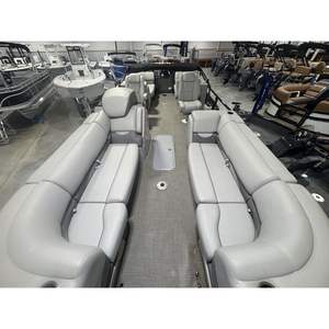 Piezas y Accesorios para Bote Pontón Regency 230 DL3 2023 - Base para Motor de 200 HP, Construcción en Aleación Marina - Product Image 3