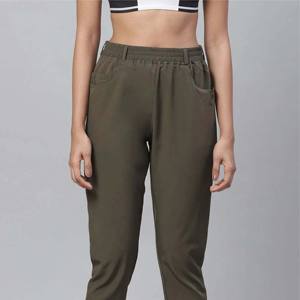 Pantalon athlétique pour femme avec cordon de serrage à la taille et poches latérales, parfait pour la course, le fitness et le yoga - Product Image 4