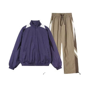 ชุดวอร์มกันลมพิมพ์ลายนูน ดีไซน์ใหม่ คุณภาพสูง แฟชั่นสำหรับผู้ชาย ขายส่งออนไลน์ รับผลิตแบบ OEM สำหรับผู้ชาย/ผู้หญิง - Product Image 2