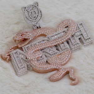 Pendentif personnalisé avec nom en lettres superposées pour femme, en moissanite véritable, taille brillant, certifié IGI, argent massif 925, or rose 14 carats - Product Image 3