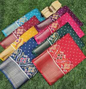 Saree en soie imprimé Dola attrayant avec bordure d'impression numérique de chemisier non cousue pour la mode indienne et pakistanaise - Product Image 2