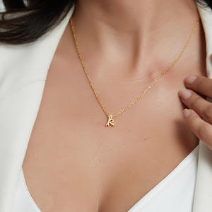 Moda caliente <span class=keywords><strong>minúsculas</strong></span> 26 letras collar joyería de acero inoxidable A -Z letra colgante clavícula cadena DIY collar al por mayor - Product Image 5