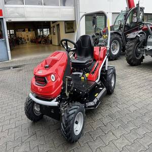 NUEVO Tractor Cortacésped HERCULES HXT 923 4WD NEO 2026, 23 HP, Transmisión por Engranajes, Rojo, con Garantía de 2 Años en el Motor - Product Image 1