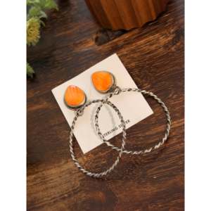 Boucles d'oreilles pendantes Elouise Kee en argent sterling, forme goutte d'eau, plaquées or, avec perle de coquillage et diamant - Product Image 3
