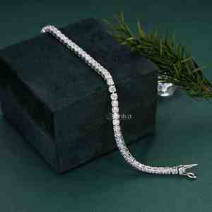 Bracelet tennis hip-hop en or blanc plaqué or 14 carats avec diamants ronds taille brillant, cadeau de fête, vente en gros - Product Image 1