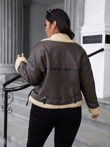 Chaqueta de piel de oveja genuina de alta calidad para damas Diseño vintage transpirable Cremallera dorada Reversible Cremallera Invierno - Product Image 3