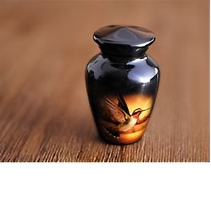 Urnas Funerarias de Latón de Nuevo Diseño, Proveedor Mayorista de Urnas de Latón a Precios Bajos, Hechas en India - Product Image 1