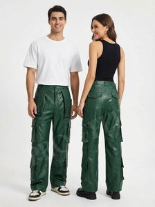 Pantalon cargo en cuir PU avec logo brodé personnalisé, jambes larges, poches utilitaires, streetwear, mode décontractée, coupe droite, pantalon en cuir - Product Image 4