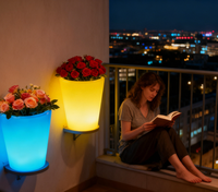 Pot de fleurs et vase lumineux LED d'extérieur écologiques modernes avec matériau PE et longue durée de vie de la batterie