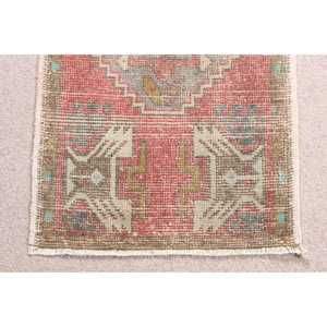 1.6x3.2 ft Vintage Rug, <b>Red</b> Check Turkish <b>Wool</b> Rug - Product Image 5