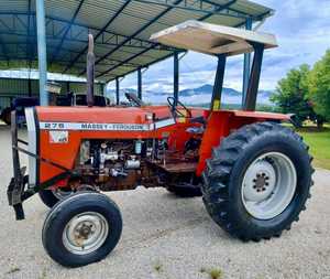 Tracteurs agricoles d'occasion et remis à neuf Massey Ferguson 275, MF 375, MF 385, MF 390 4x4 et accessoires offerts. - Product Image 1