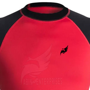 Hombres Rash Guard Top UV Protección solar Camisa de natación de secado rápido OEM ODM Fabricante disponible - Product Image 4