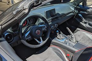 Auto Usado Confiable, Fiat 124 Spider Abarth 2017 - Product Image 6