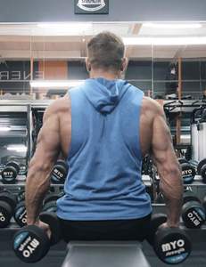 Lot de 2 débardeurs à capuche d'entraînement pour hommes, sweats à capuche tricotés décontractés avec coupe musculaire, manches de t-shirt pour la musculation - Product Image 3