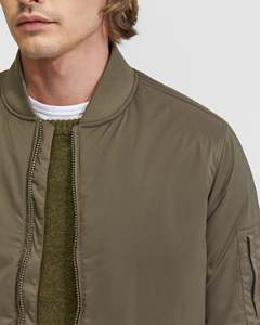 Beau blouson bombardier matelassé léger hommes hiver spécial vêtements décontractés et d'extérieur avec fermeture à glissière avec patchs personnalisés - Product Image 6