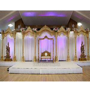 Escenario de boda de pavo real Mayur con Jhula, elegante escenario de boda hindú Mayur, escenario de boda indio tradicional con columpio y estatuas - Product Image 1