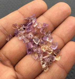 Cristal brut multicolore 2-4MM minuscule taille brute 50pcs Amétrine naturelle Pierres précieuses en vrac Taille 2-4MM Cristal brut - Product Image 4