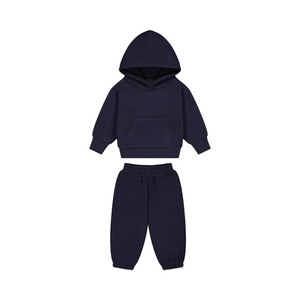Conjunto deportivo infantil unisex, transpirable, suave, cómodo, para uso casual, de alta calidad y durabilidad. - Product Image 4