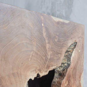 Table d'appoint unique en bois naturel, accent rustique, fabriqué en Indonésie - Product Image 5