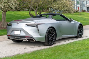 Elegante Lexus LC 500 Inspiration Series Convertible 2022 - Product Image 3