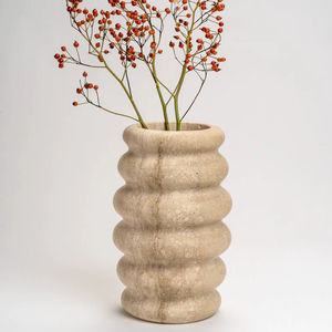 แจกันหินทราเวอร์ทีนลายริ้ว ดีไซน์ทันสมัย งานฝีมือประณีต ทนทาน ตกแต่งบ้านอย่างมีสไตล์ - Product Image 1