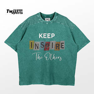 เสื้อยืดคอกลมแขนสั้นผู้ชายสไตล์วินเทจ พิมพ์ลาย ล้างสีแบบแอซิดวอช  โลโก้ด้านหน้า ผ้าฝ้าย 100% ทรงปกติ ไซส์ใหญ่ ผ้าถัก - Product Image 5
