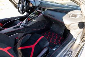 LAMBORGHINI AVENTADOR SVJ 2019 IMPECABLE, con Volante a la Izquierda, Listo para Enviar desde Estados Unidos - Product Image 3