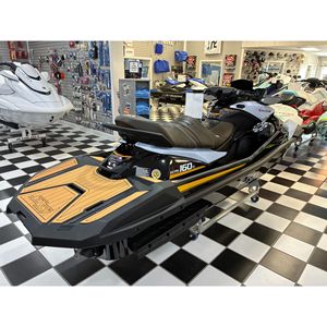 Jet Ski Semi-Automatique Ultra 160LX 2026 – Édition Limitée du Fabricant – Remise sur les Motos Nautiques - Product Image 4