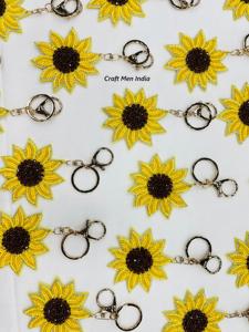 พวงกุญแจลูกปัดโลหะประดับด้วยลูกปัดรูปดอกเดซี่ใหม่พวงกุญแจลูกปัดรูปดอกทานตะวันแนวแฟชั่นสไตล์โบฮีเมียน - Product Image 5