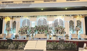 Escenario de boda con tema de ventana Escenario de boda al aire libre de estilo europeo moderno - Product Image 6