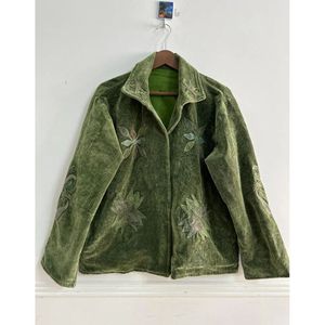 Veste pour femme brodée à la main Suzani - Product Image 2