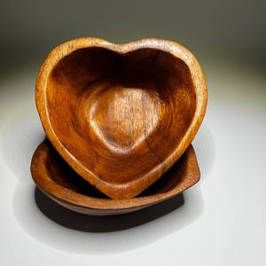 Bol coeur en bois coeur pour bol de pâte à salade fait main pièce maîtresse - Product Image 2