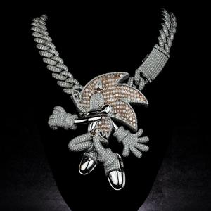 Collar con colgante de diamantes de primera calidad para un aspecto clásico y contemporáneo disponible a precios de exportación - Product Image 1