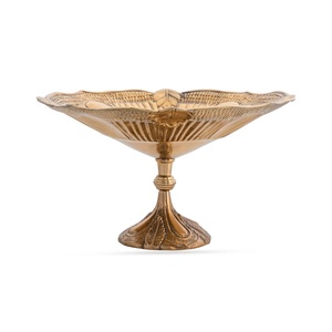 Cuenco decorativo de latón IndianArtVilla con Frutero de diseño floral en relieve, 10 pulgadas para servir y almacenar - Product Image 1
