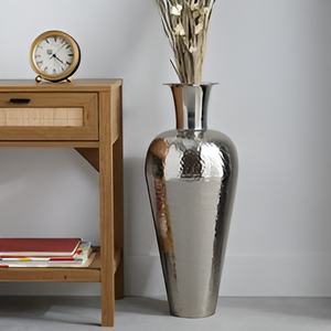 Vase de sol moderne et contemporain en acier inoxydable, pièce décorative polyvalente et élégante pour bureau à domicile, nouveauté pour la conception de murs - Product Image 2