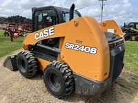 Chargeuse compacte d'occasion Case SR240B avec moteur, pompe, boîte de vitesses et PLC