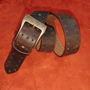 Belle ceinture en cuir de style américain vintage pour garçons Logo personnalisable en peau de vache avec boucle en acier - Product Image 4