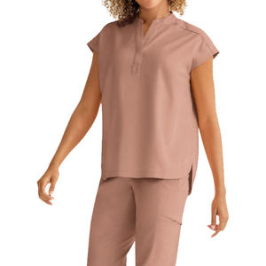 Calidad superior mujeres Hospital Enfermeras Scrubs Venta al por mayor todos los colores y tamaños disponibles fácil de usar Hecho con poliéster - Product Image 1