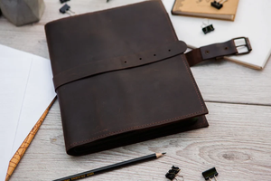 Couverture de journal rechargeable en cuir Bloc-notes marron Carnet de croquis Journal de prière Cadeaux de fin d'études personnalisés Hommes Femmes - Product Image 4