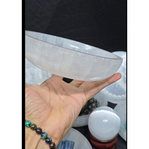 Vente en gros de bols en sélénite à prix d'usine Accessoires de cuisine et décoration intérieure Bols de table en cristal à énergie positive pour l'artisanat - Product Image 4