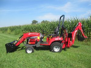 รถแทรกเตอร์ล้อยาง Massey Ferguson 1GC.25 ปี 2018 กำลัง 25 แรงม้า ขับเคลื่อน 4 ล้อ สำหรับเครื่องยนต์และเกียร์ |   ขนาดกะทัดรัด ทรงพลัง และพร้อมส่งออก - Product Image 5