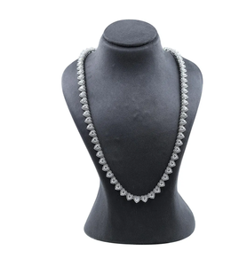 Collier de diamants en forme de coeur en argent 925 avec réglage de pavé de halo Collier de diamants Moissanite taillés en coeur Collier glacé de luxe - Product Image 2