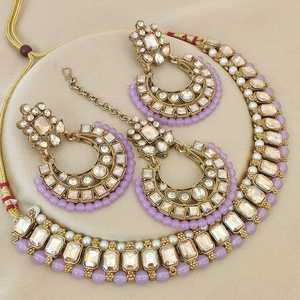 Collier de diamants inversé de haute qualité avec boucles d'oreilles et ensemble de colliers traditionnels indiens Maang Tikka pour femmes - Product Image 3