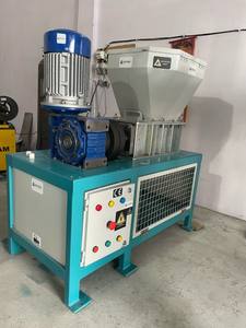 Broyeur de déchets plastiques automatique industriel V4 / Broyeur à haute productivité et à économie d'énergie pour le recyclage du plastique - Product Image 2