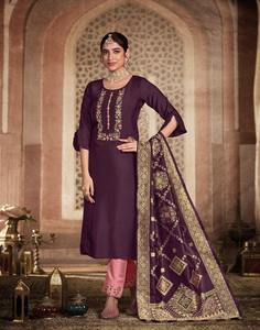 Nouveau pantalon Kurti en soie de qualité d'exportation moderne et indienne de concepteur avec Dupatta avec approvisionnement d'usine en gros de travail à la main - Product Image 4