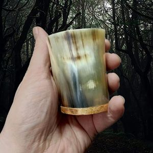 Taza de cuerno de búfalo ecológica de primera calidad, hecha a mano, estilo religioso Vikingo, artesanías naturales para cerveza, café o hidromiel - Product Image 5